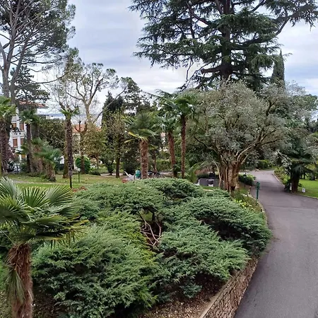 Il Nido - Euroresidence Lungolago Casa de Férias Garda (Verona)