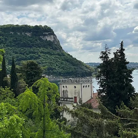 Il Nido - Euroresidence Lungolago Garda (Verona)