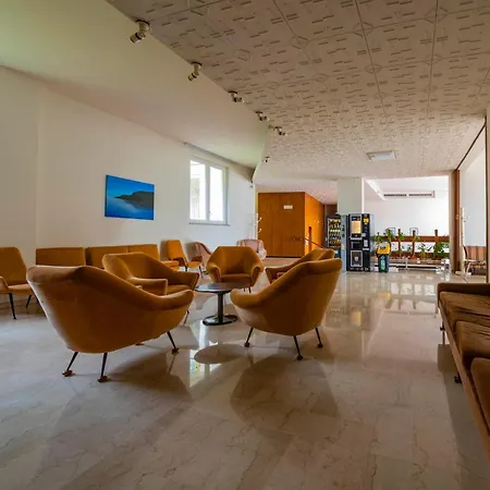 Il Nido - Euroresidence Lungolago Γκάρντα